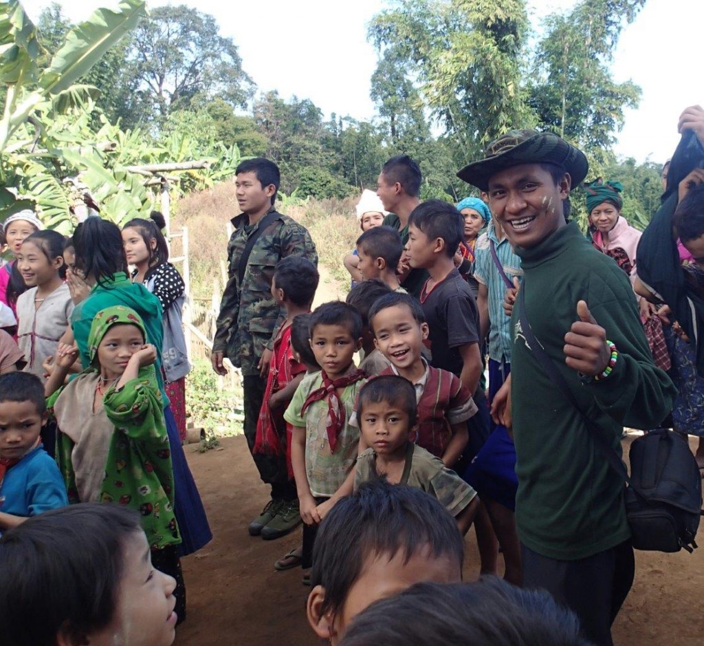 Arakan GLC leader teaches songs to kids.