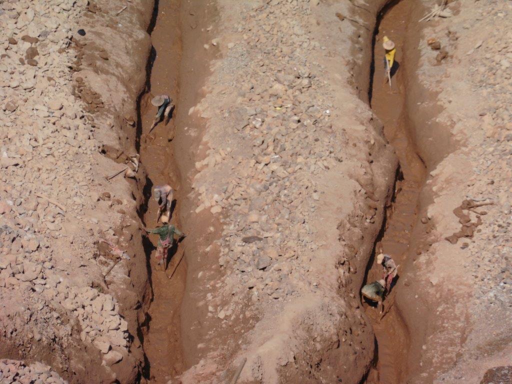 Strip mining near Maw Chee owned by Yay Toh Kyaw Company.