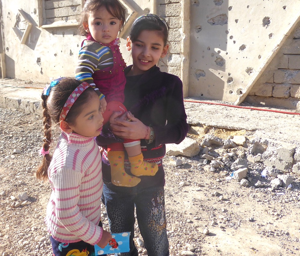 Children in Mosul coming for food and medical care. Photo: FBR.